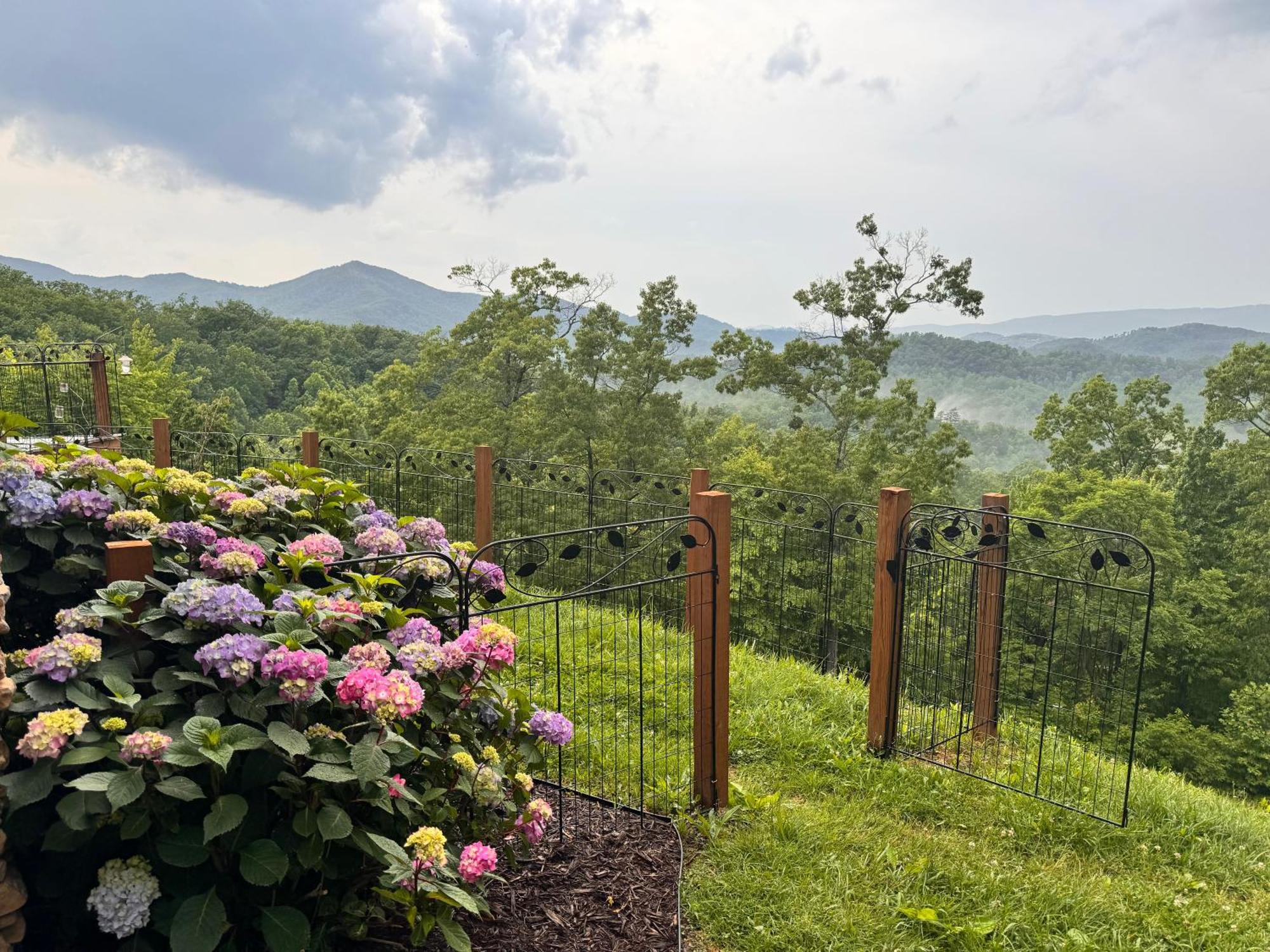 Smoky Best - Glowing Twilight Pigeon Forge Ngoại thất bức ảnh